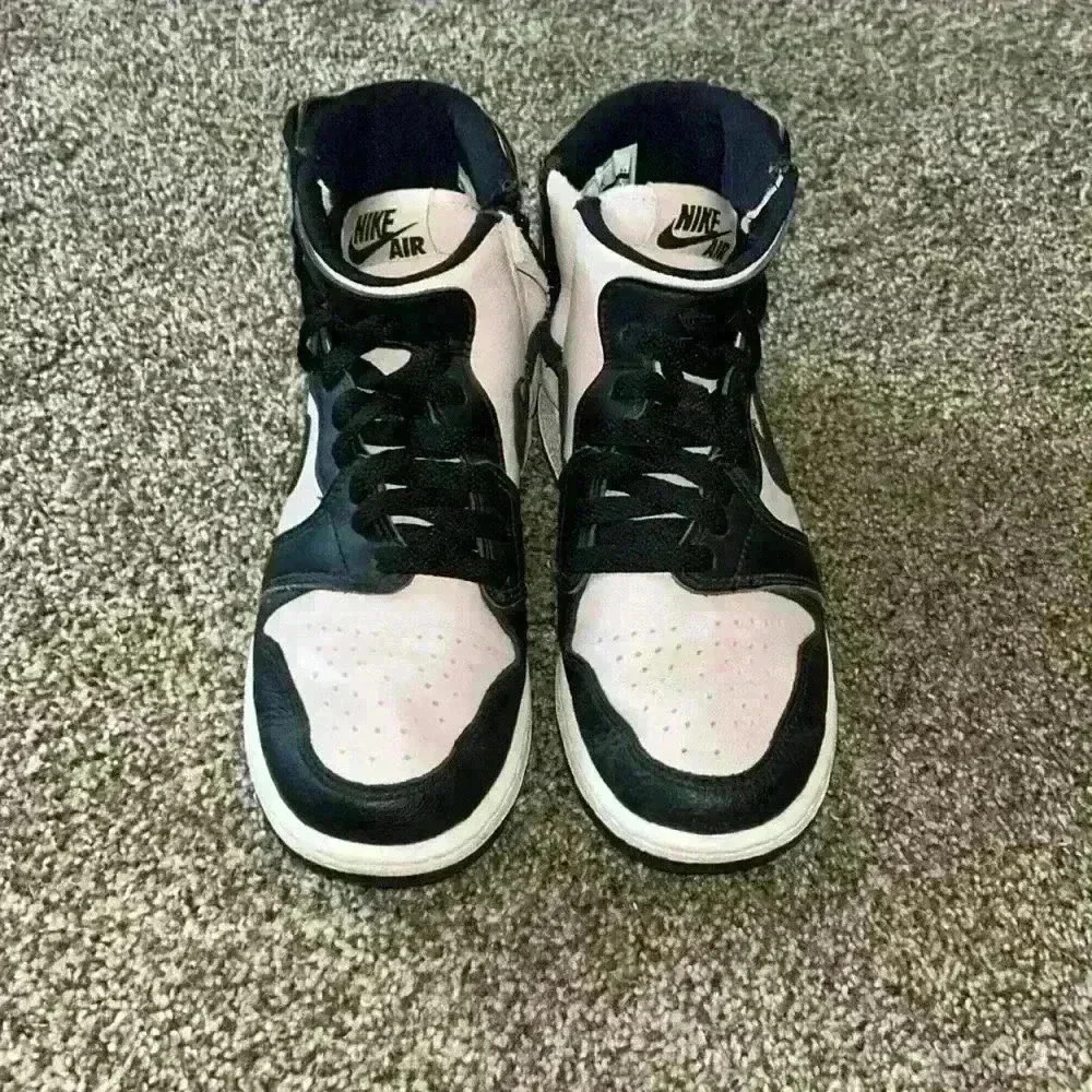 Women’s Air Jordan 1 Rebel